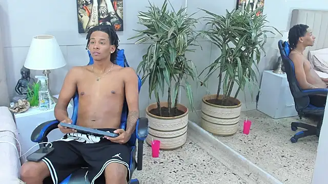 Chat XXX en directo de Ted_Ruskin