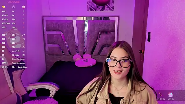 Destiny_A Chat XXX in diretta