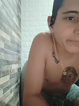 XXX chat uživo modela Tiger_cryad