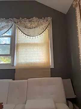 Mellyj053 XXX чат н а живо