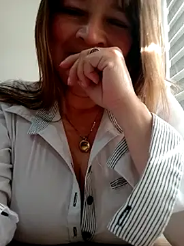 KAREN--03's Live XXX Chat