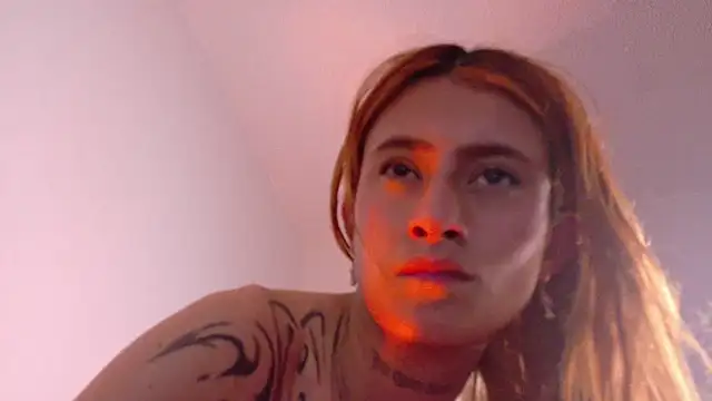 EliMonroe live XXX chat