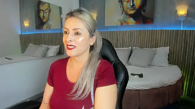 Chat XXX ao vivo de emma_fox84