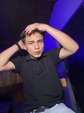 _Leo_Boy Webcamshow