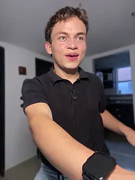 _Leo_Boyn Live XXX chat