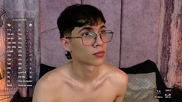 Chat XXX en directo de AronTawers