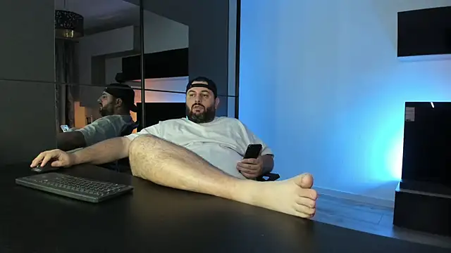 DravenPeak Chat XXX live