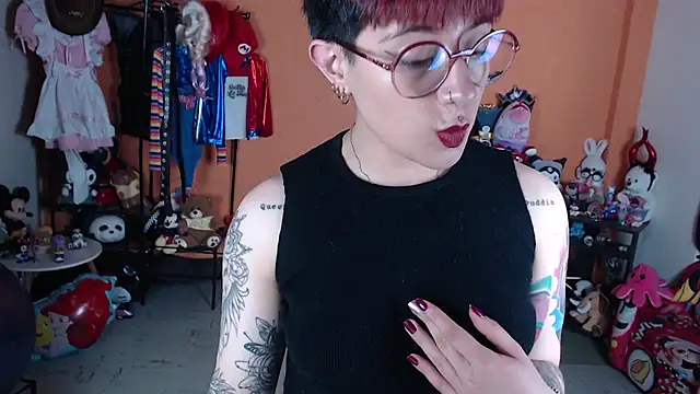 MissMiia2 Live XXX-chat
