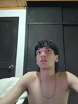 H3ll_B0Y_ Chat XXX in diretta