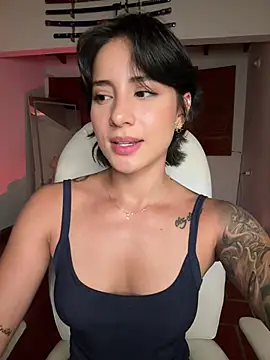 Ale_Lewis Adlı Modelin Canlı XXX Sohbeti