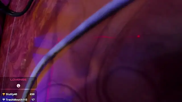 LucyStrike_のライブXXXチャット