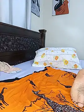 SquirtQueen16 Chat XXX in diretta