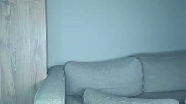 Kitten_Moon-TS Webcam-Show