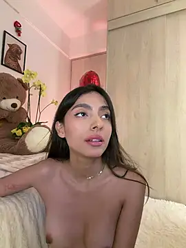 ZaraLuuv Chat XXX live