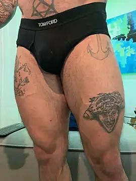 DimitriSullivan_ Adlı Modelin Canlı XXX Sohbeti