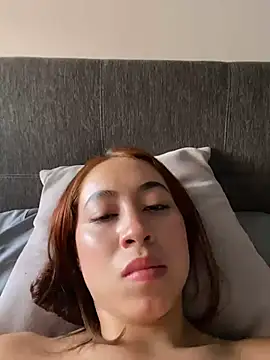 DulcePrince_ Adlı Modelin Canlı XXX Sohbeti