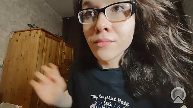 RachelSav élő XXX-chatje