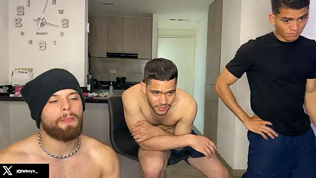 zoneboys 라이브 XXX 채팅