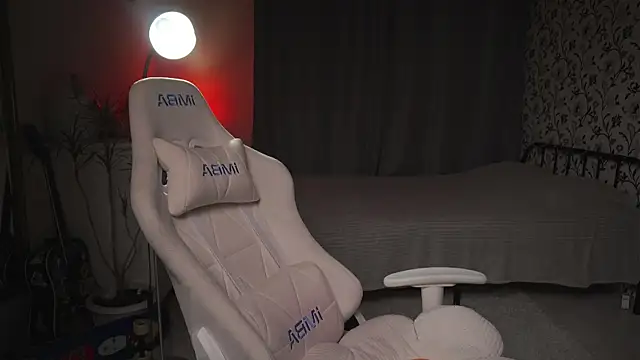 PixieMeow_ Adlı Modelin Canlı XXX Sohbeti