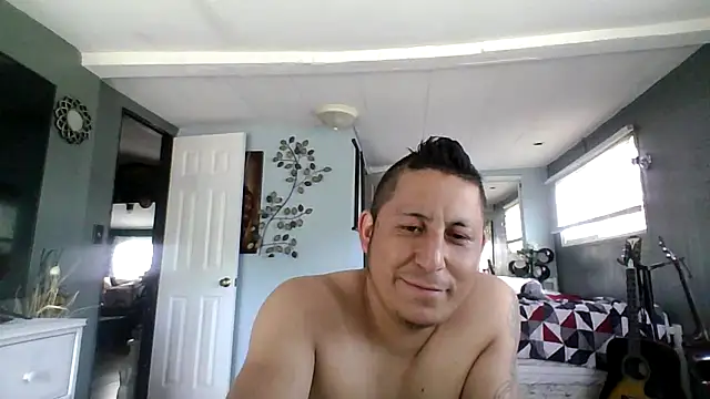 Badboibeto webcam show