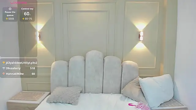 LESLYSIMPSON's Live XXX Chat