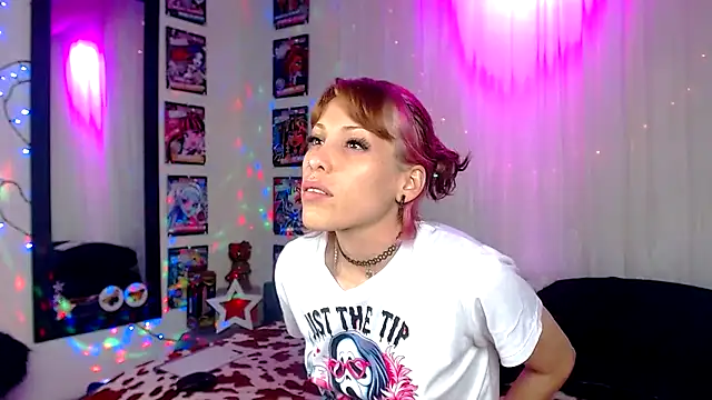 XXX chat uživo modela YaraLeon