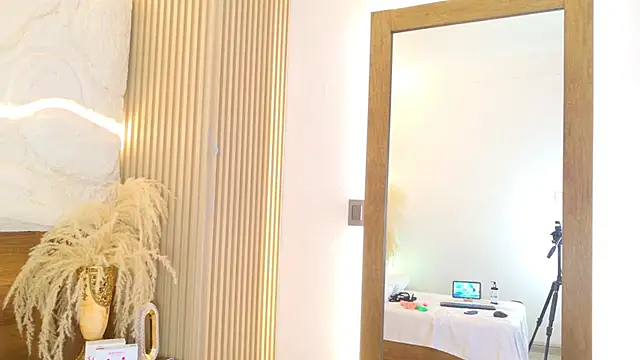 dojacandice Adlı Modelin Canlı XXX Sohbeti