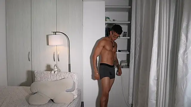 Chat +18 de Paradise_boy__ ao vivo