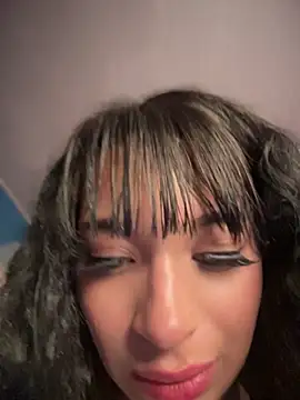 Sasha-firee Adlı Modelin Canlı XXX Sohbeti