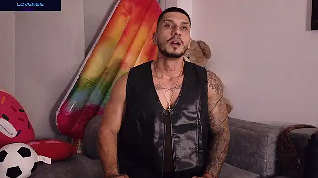 Czat XXX na żywo – Seth_Vegaa