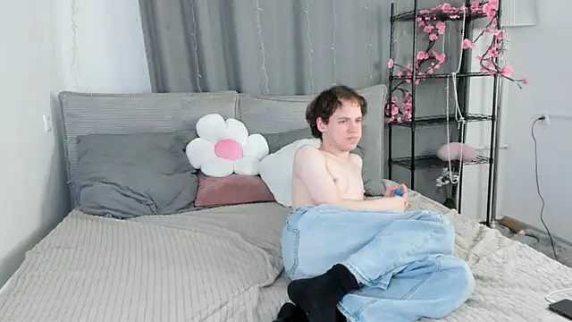 Arrogant_Eli Live XXX Chat