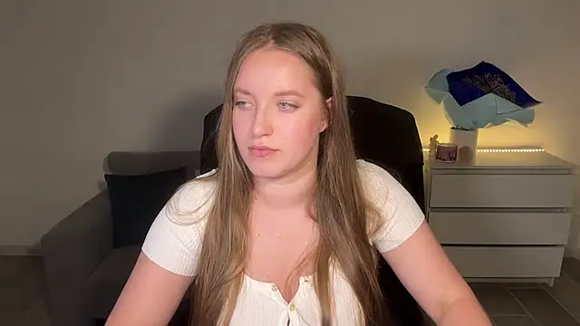 EvaMaddison 现场XXX聊天