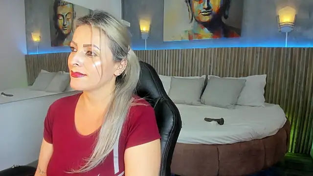 Chat +18 de emma_fox84 ao vivo