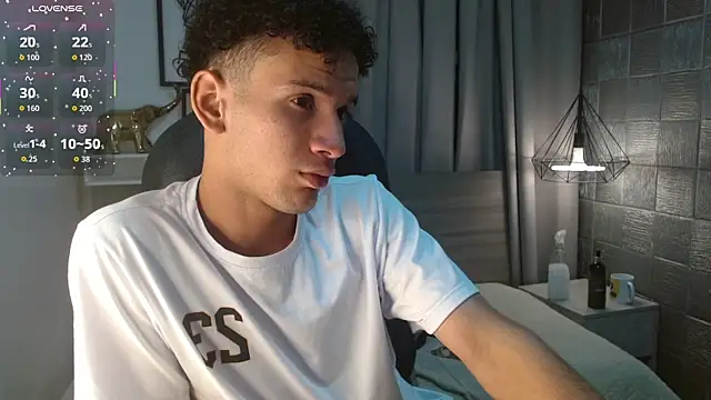 Chat XXX en directo de JDWhite18