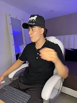 MaxCruz_ Live XXX-Chat