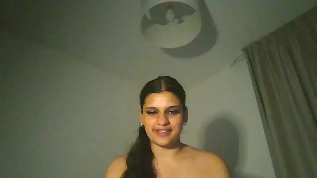 kaviahxx18's Webcam Show