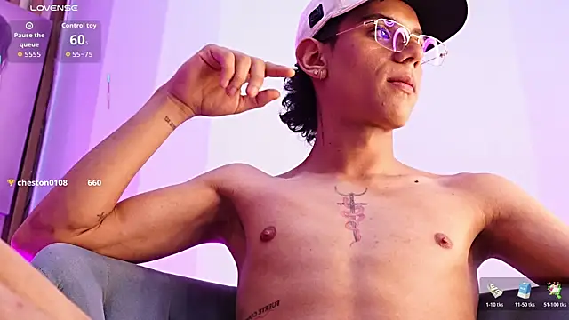 MathewAdamss – Naživo XXX chat