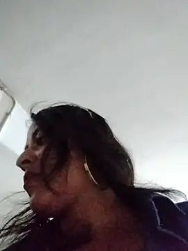 Chat XXX en directo de LUNAGREEN_1