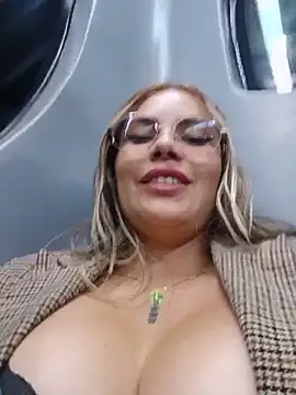 Chat XXX en directo de Cata_city1106