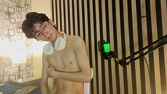 Twink_Sebas7 Live XXX-Chat