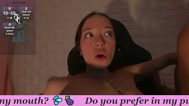 Chat +18 de HarperrWest ao vivo