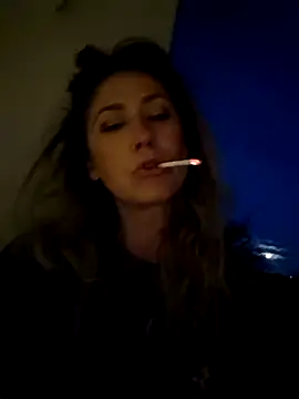 CelynaRoss:  διαδικτυακό σόου στην κάμερα