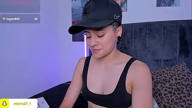 _Eternal_'s Live XXX Chat