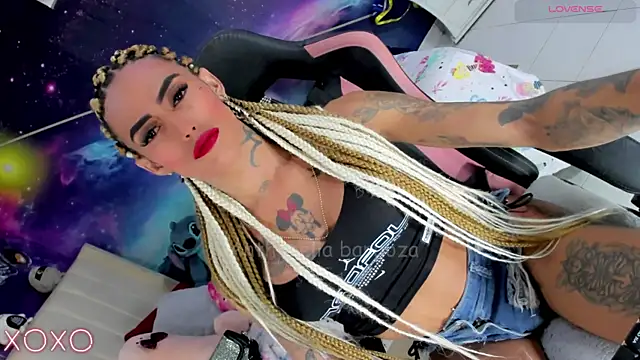 Nella_DollsのライブXXXチャット