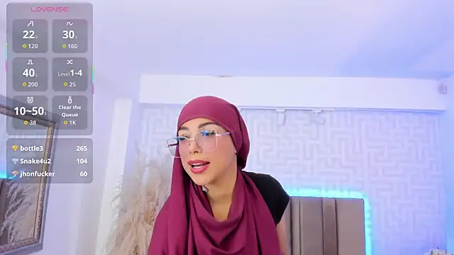 naishaa_'s Live XXX Chat