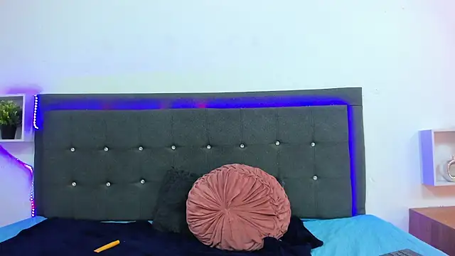 Lil_Aurora_'s Live XXX Chat