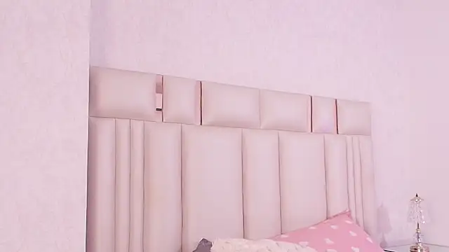 alanarose18's Live XXX Chat