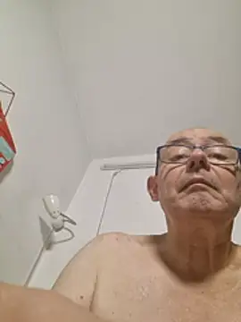 Marlon92700 XXX чат на живо