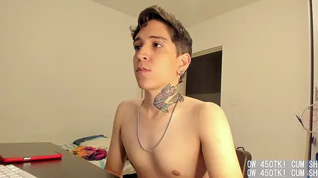 Michael_v77 live XXX chat