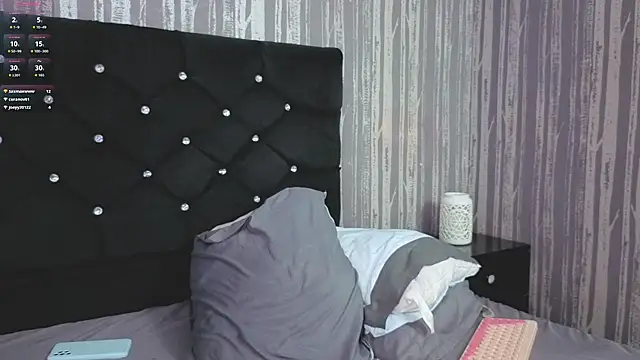 Živý XXX chat Alicee_Moonn